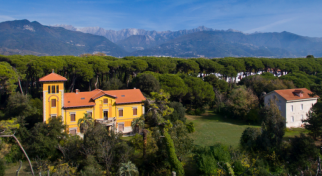 Villa di lusso a Massa di Carrara 