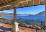 Villa fronte lago a Pianello-del-Lario