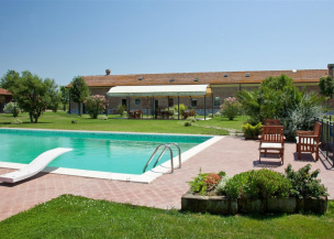 Tenuta vicino al mare in Toscana