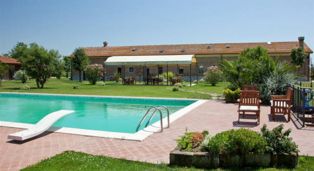 Tenuta vicino al mare in Toscana