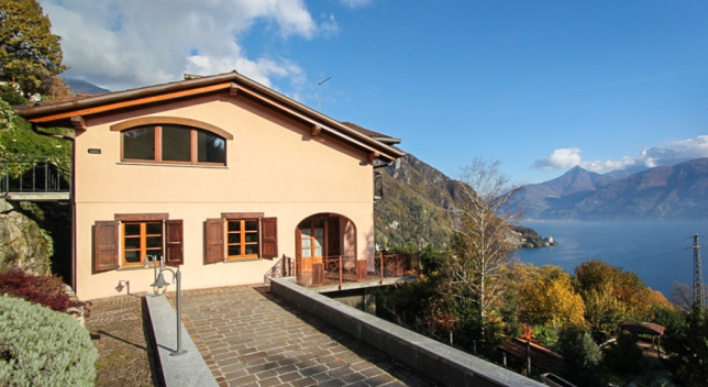 Villa con vista a Menaggio